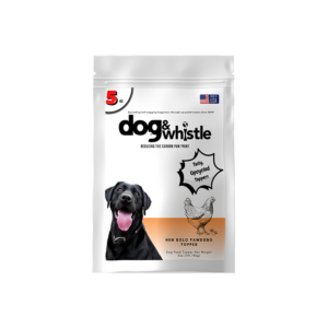 Dehydrated dog food topper with chicken and broccoli
